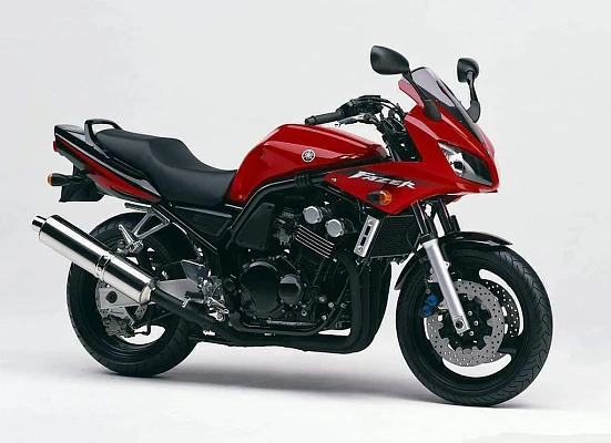 Yamaha FZS 600