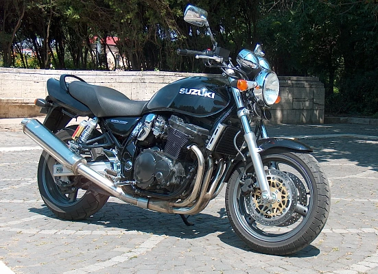 Suzuki GSX 750