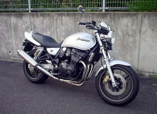 Suzuki Inazuma 400