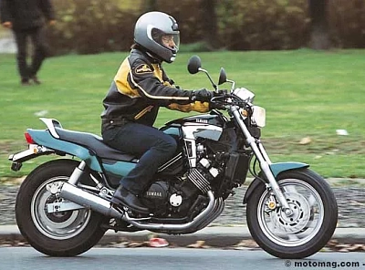 Yamaha FZX 750
