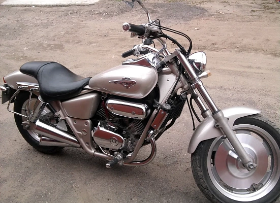 Honda Magna 250