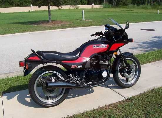 Kawasaki GPZ550