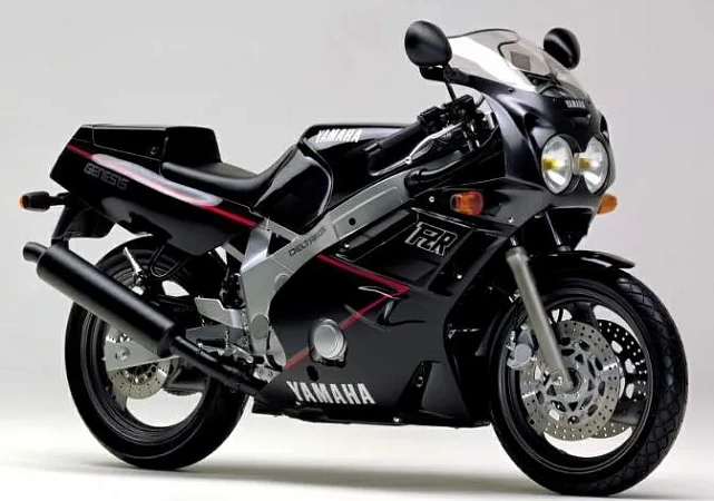 Yamaha FZR 600