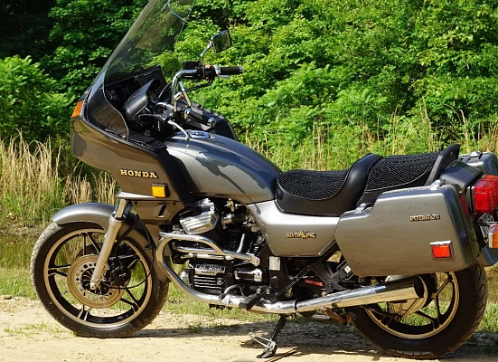 Honda GL650