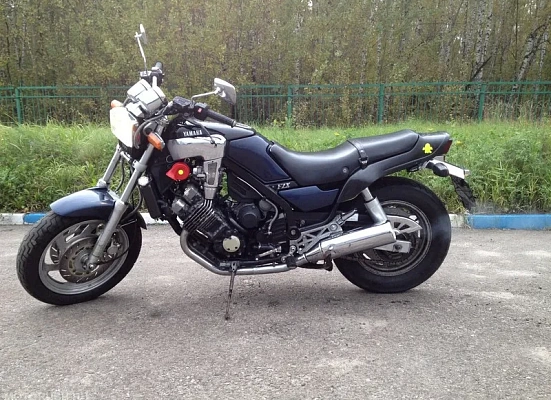 Yamaha FZX 750