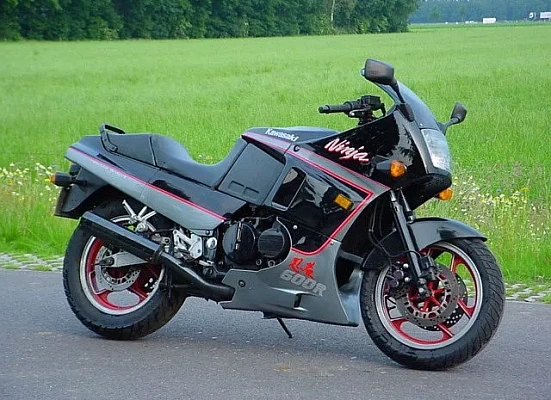 Kawasaki GPX 600