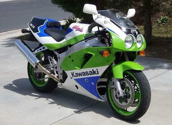 Kawasaki ZXR 750