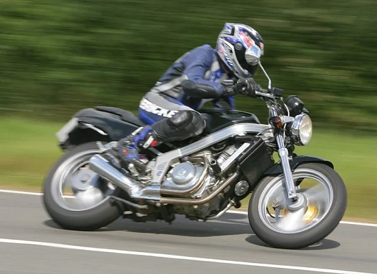 Honda Bros 400 (NT400)