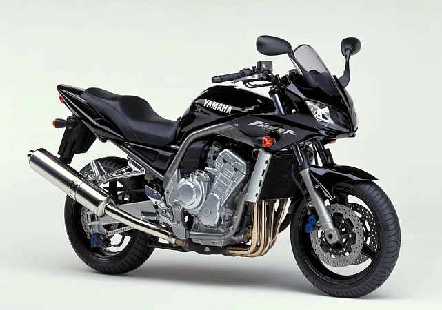 Yamaha FZ 400 Fazer