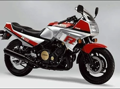 Yamaha FZ 750