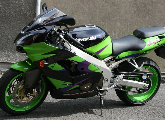 Kawasaki ZX-9R