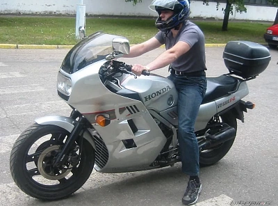 Honda VF1000F