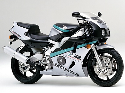 Honda CBR 400 (CBR400RR)