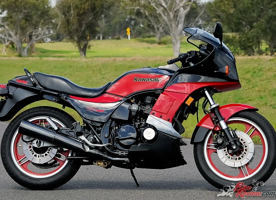 Kawasaki GPZ 750