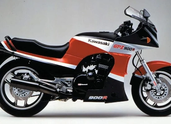 Kawasaki GPZ900R
