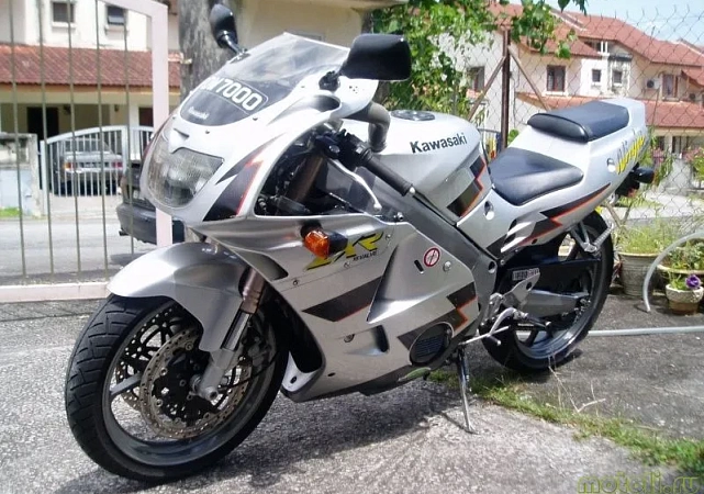 Мотоцикл Kawasaki ZXR 250 - энциклопедия портала MotoHook Kawasaki ZXR 250