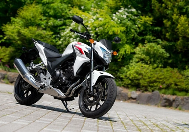 Honda CB400F (2013)