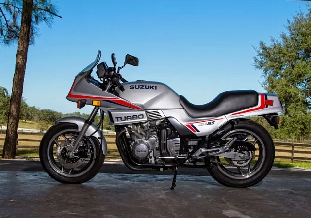 Suzuki XN85 Turbo