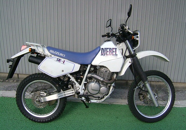 Мотоцикл Suzuki Djebel 250 - энциклопедия портала MotoHook Suzuki Djebel 250