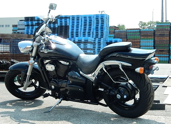 Suzuki Boulevard 400