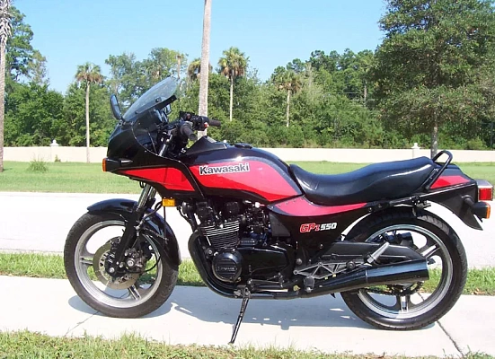 Kawasaki GPZ550