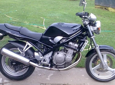Suzuki GSF 250
