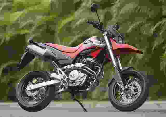 FMX 650