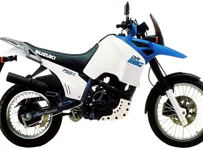 Suzuki DR 750S