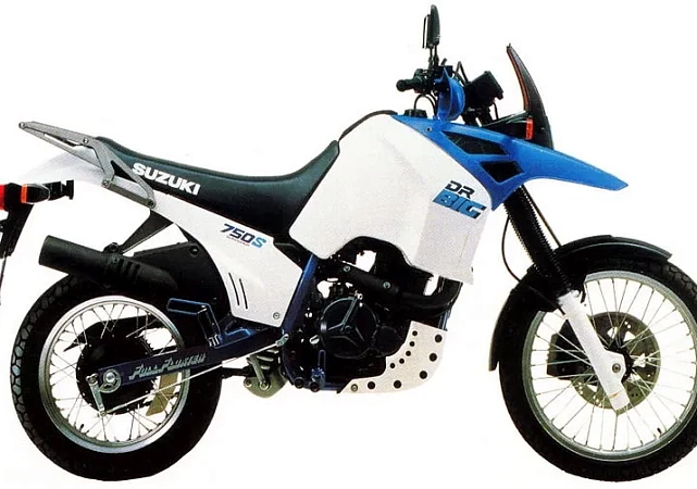 Suzuki DR 750S