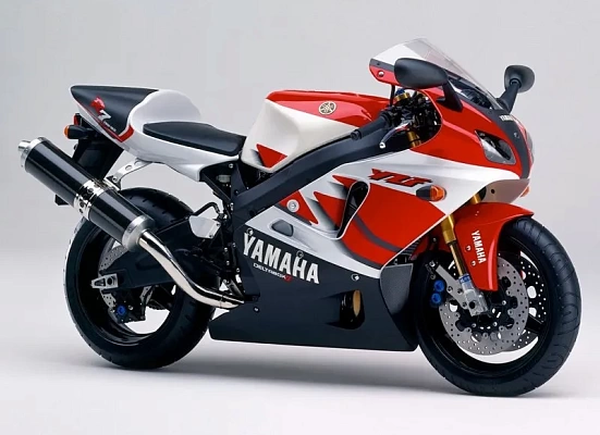 Yamaha R7