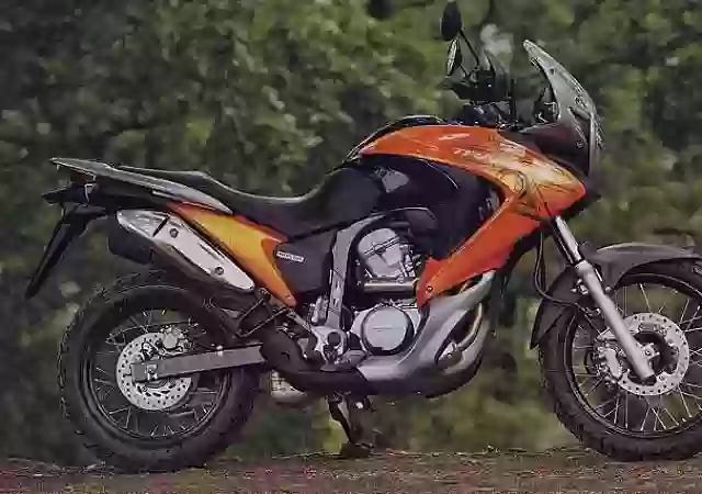 XL 700V