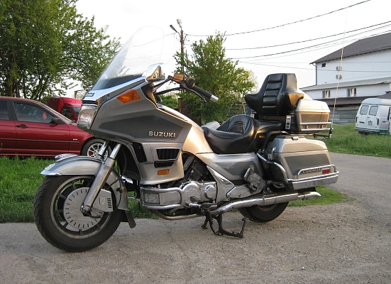 Suzuki GV1400