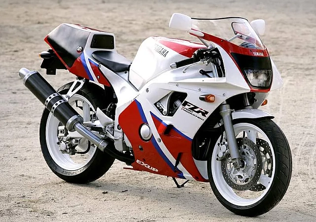 Yamaha FZR 400