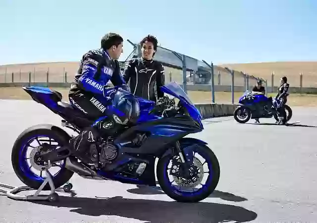 R7 (YZF-R7)