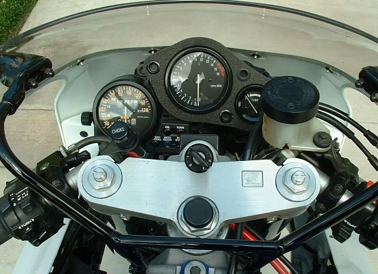 Honda CBR 400 (CBR400RR)