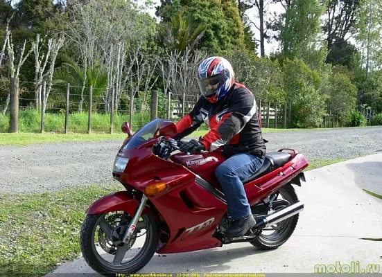 Kawasaki ZZR 250
